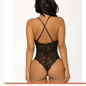 Sexy body Beautiful Guipure Translucent Lace Black  Sze XXS